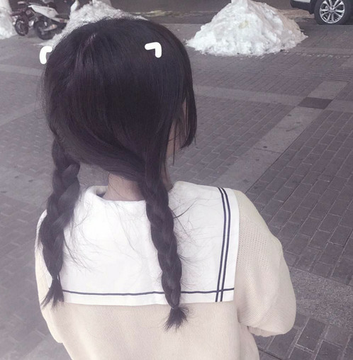 "双马尾" jk制服 头像:漫漫长夜,无心睡眠,我们来聊天