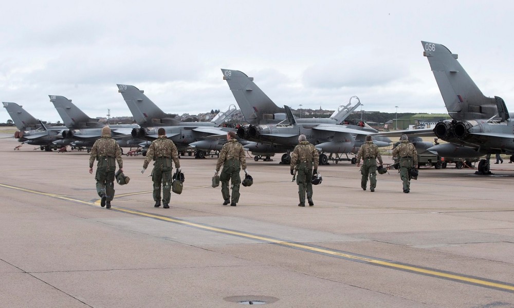 这一经典战机四十载后终退役,当年曾令我们羡