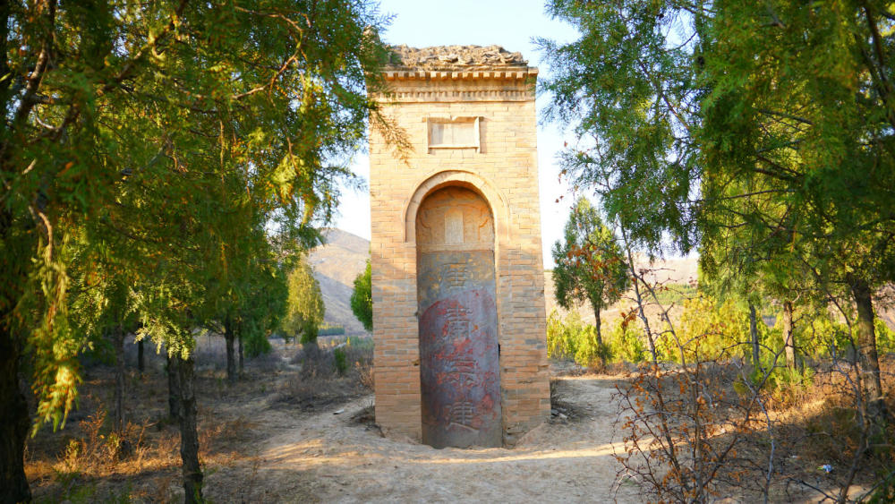 礼泉县武将山唐肃宗建陵