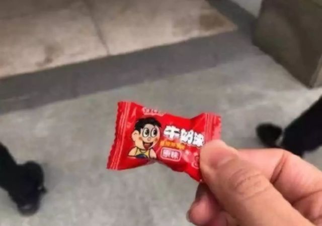 六亿核桃,雷碧,666皮炎平……这批山寨货名太爆笑了!