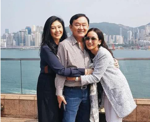 宣布退出政坛2个月后,英拉为这件大事"重出江湖"