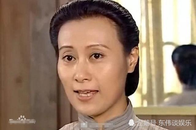 雪姨快来敲门啊!年轻版傅文佩高颜值近照,被曝光