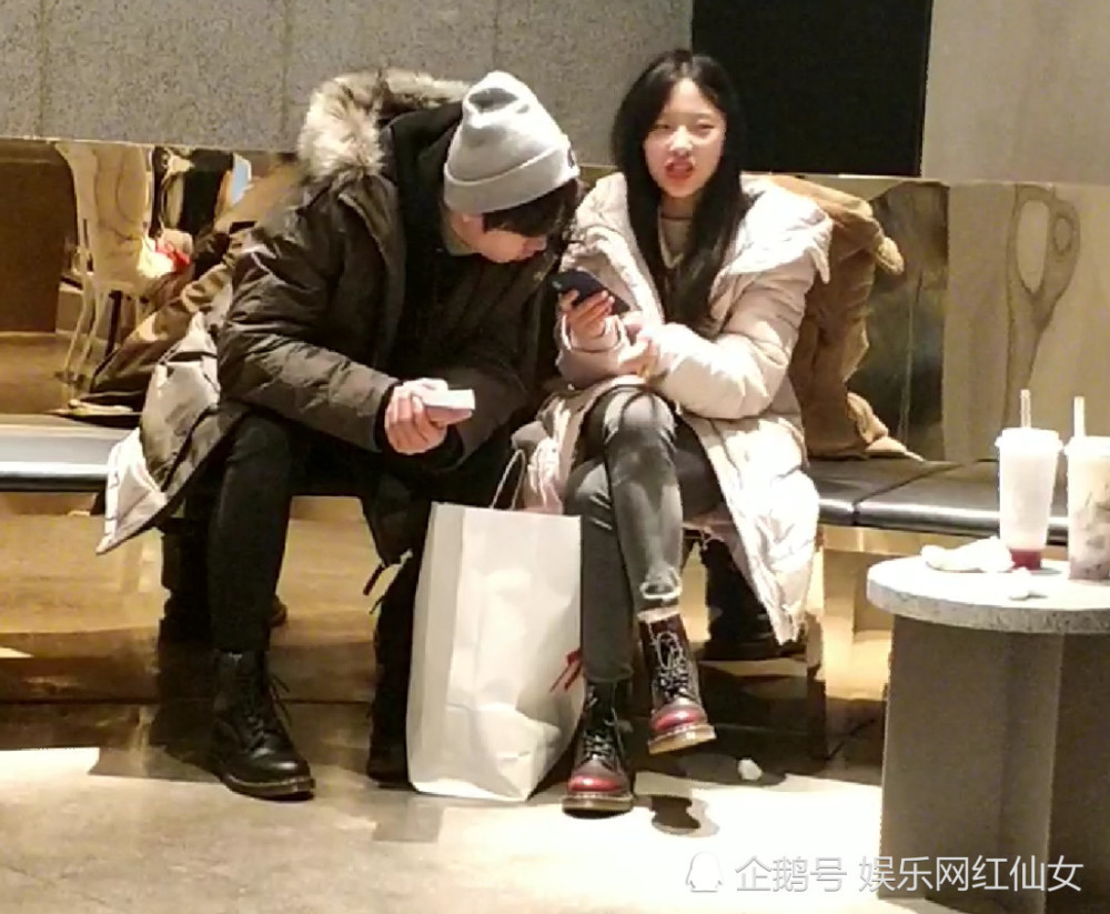 然后这些照片在网上发布之后,就有上千人转发,可见陈玺达即便是已经
