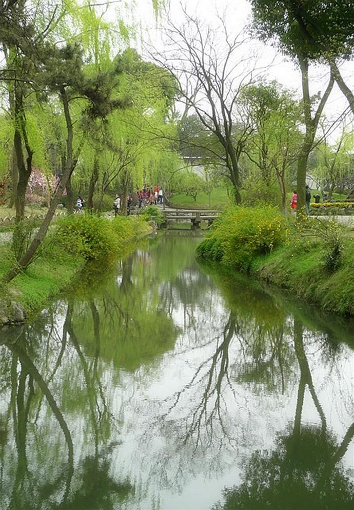 什么细雨的四字成语_半三足什么的四字成语(3)