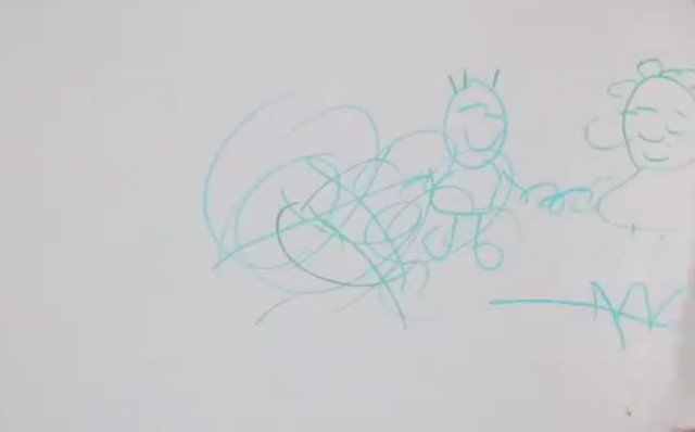 家里小孩将水彩笔画在墙上,要怎么清理才能清理干净?