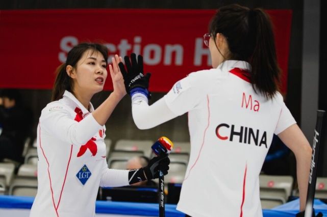 女子冰壶世锦赛中国豪取五连胜 以不败战绩领