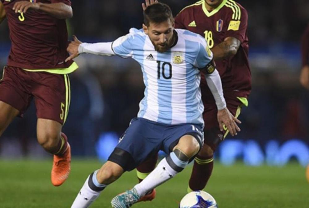 梅西世界杯后首次亮相国家队!还记得委内瑞拉