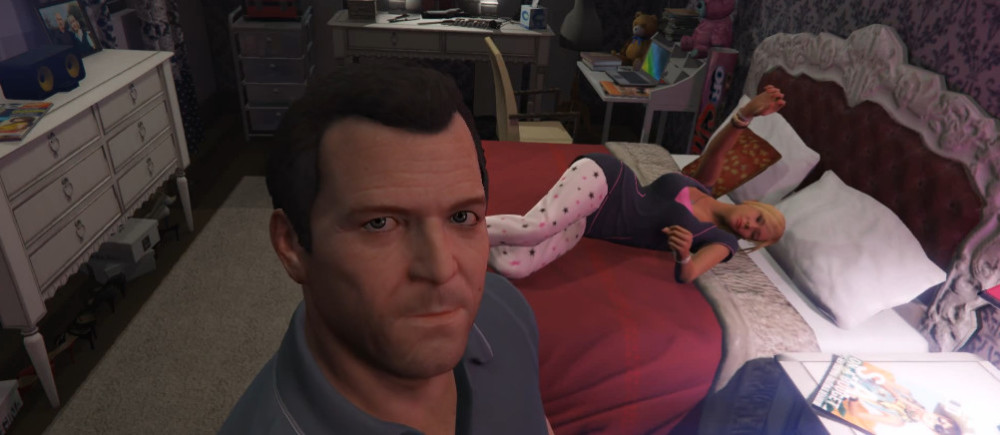 《gta5》当崔西熟睡,麦克前往房间,网友:她是你女儿啊!