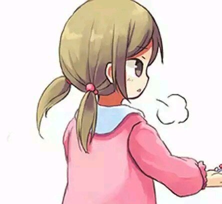 最后一组情侣头像看起来超可爱的,第一张的图片上是一个女孩,她有