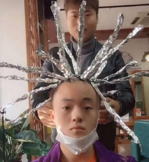 渣男"锡纸烫"翻车现场,帅哥变非主流,笑岔气了!