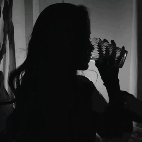 ins最近火了"丧系"情侣头像,腐男腐女们的最爱,满满的福利