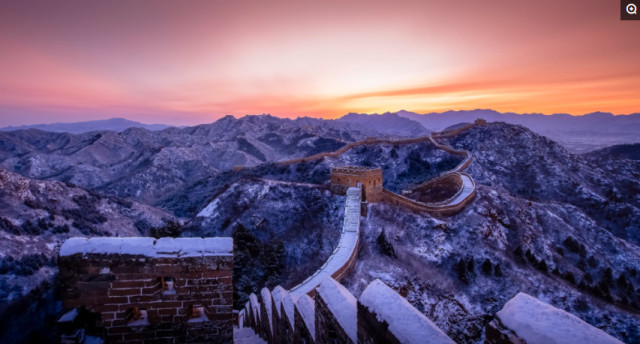 长城摄影师杨东:航拍雪后金山岭长城 景色壮美