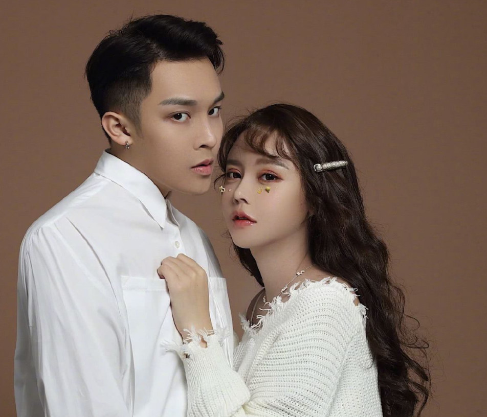 小猪哥为证感情依旧求和韩安冉!完全不顾亲妈感受,娶了媳妇忘了娘图片