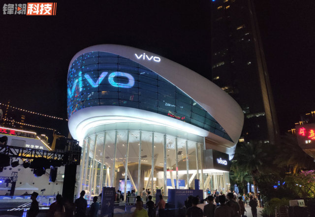 vivo lab 概念店的开业,标志着 vivo 品牌的全新升级