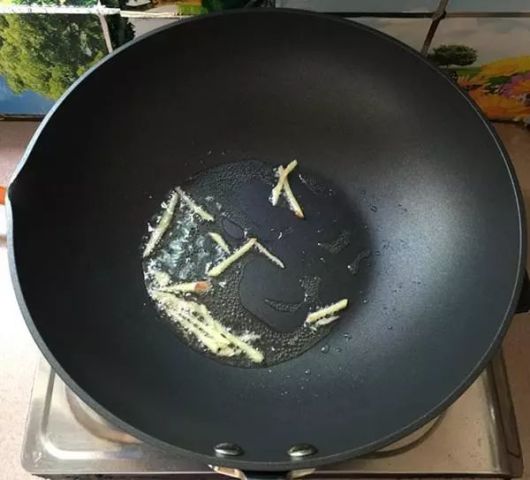 640