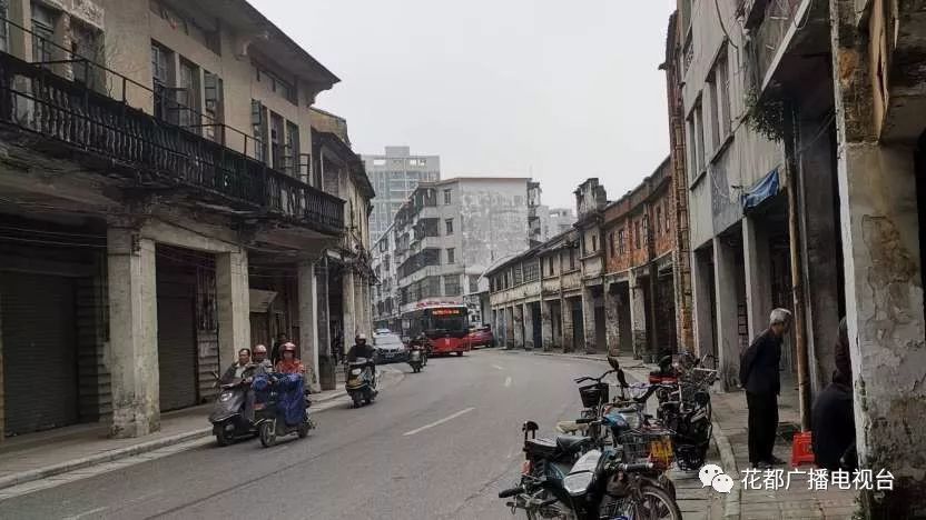 保存尚为完好的清代骑楼街 其中街道最长要数 坪山骑楼 老街