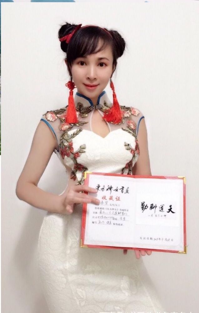 以李勤为模特的油画有品位,抛开品位不谈,模特年龄