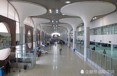 一中国公民因携带48根金条在孟加拉机场被拘重达5 56公斤 看点快报