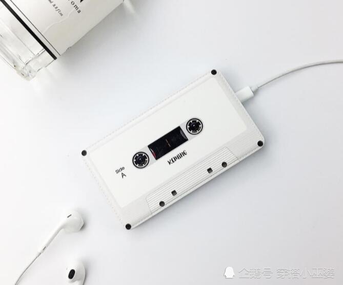 最近火了校园充电宝,咖啡也能充电?这位