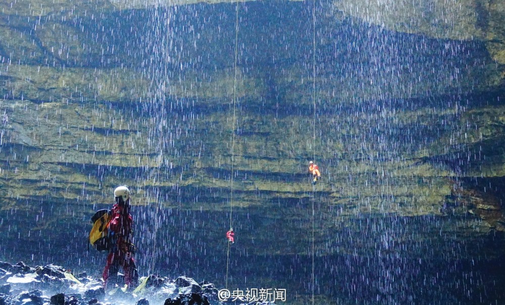 绝美地貌景色！陕西汉中发现世界级天坑群(组图)