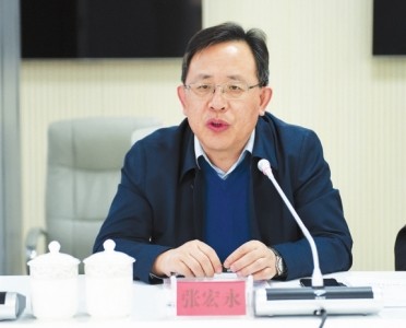 公司董事长邓韶辉山西喜跃发集团副总经理刘晓斌激发企业内生动力活力