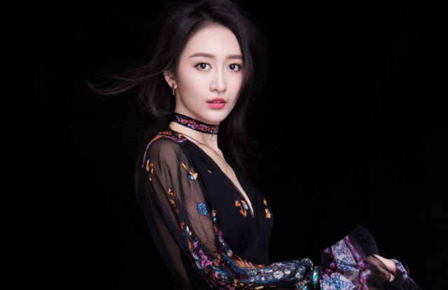 王鸥婚纱_王鸥婚纱造型(3)