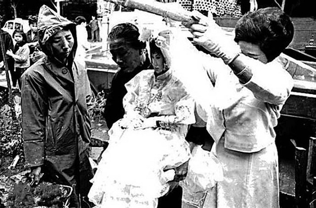 太吓人!实拍台湾地区60年前的"冥婚"现场