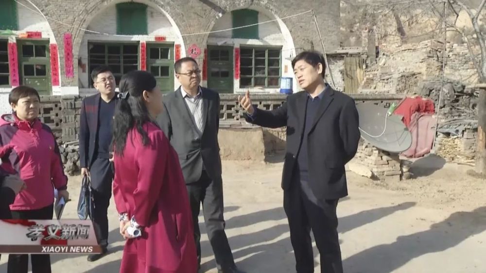 成志斌在兑镇镇入企进村服务