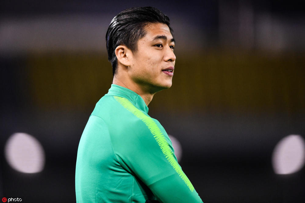 施密特:于大宝在中后卫上踢得很开心 张玉宁侯