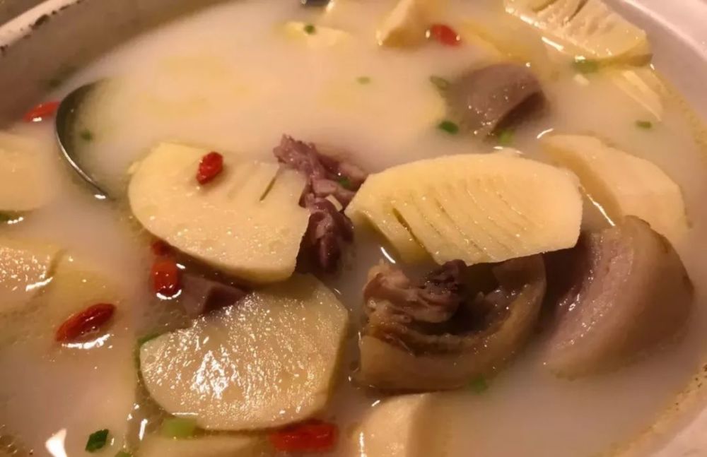 火腿焐问政山笋