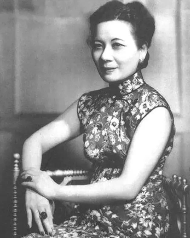 宋美龄的秘密,难怪蒋爱她爱得死去活来
