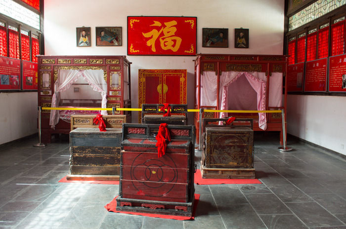 古代男子带厚礼提亲,现在却怕女人要彩礼