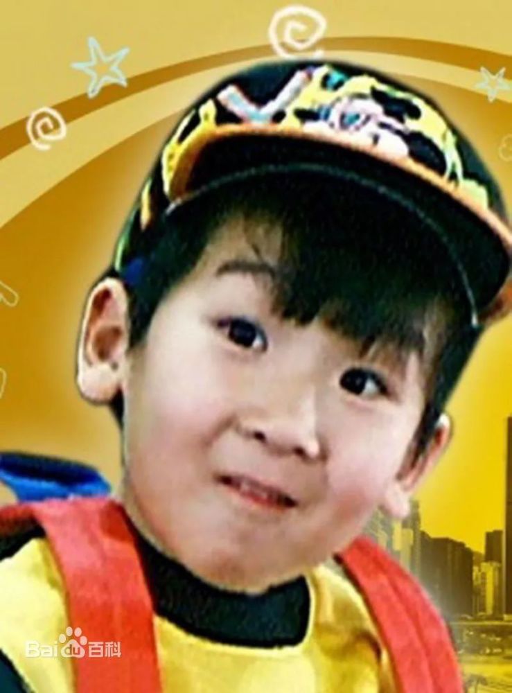 还记得陪伴我们长大的童星小叮当吗?他现在变化好大啊