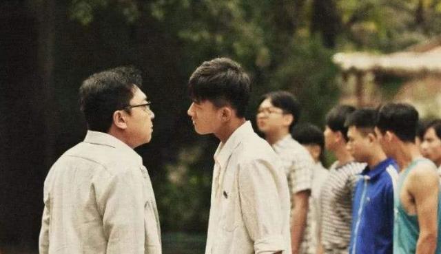 学渣自以为很拽,学霸看来low到爆的举动,老师看到必叫