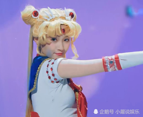 关晓彤张天爱变身"美少女战士",一个可爱一个装嫩,扎心了!