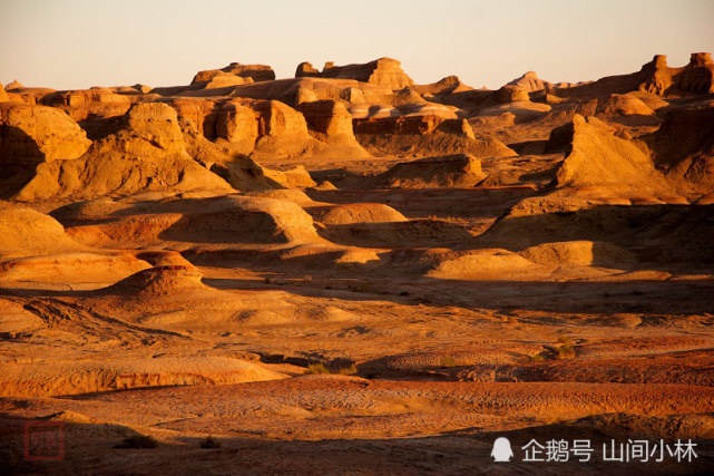 新疆克拉玛依"世界魔鬼城景区"这里有魔鬼的声音!