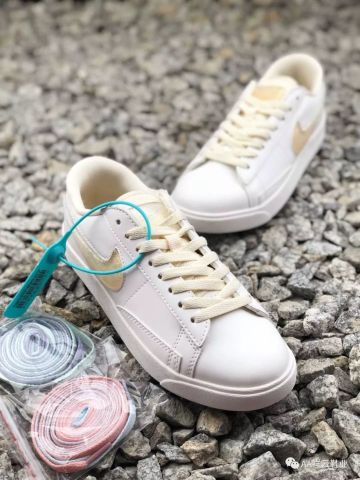 nike blazer low lx plum chalk 耐克 开拓者 果冻