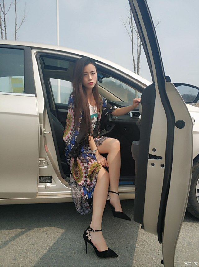 帝豪车主媳妇当车模,春天的脚步近了!夏天还会远吗?