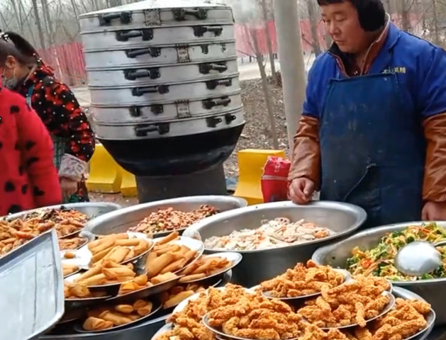 640
