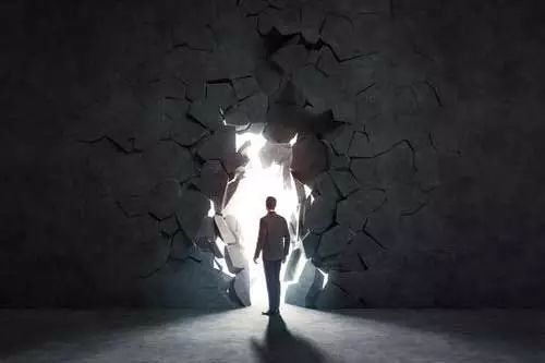 梦见自己杀人了怎么解呀，探索梦境背后的深层含义与心理解析