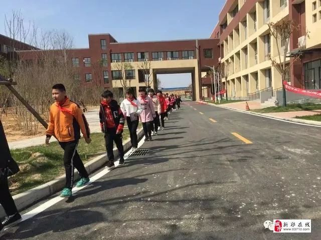 新郑薛店镇gdp_人民日报刊发郑州新郑就地城镇化经验模式(2)