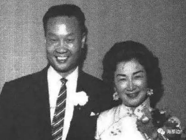落魄的中国权贵后代:在美国当司机和服务员,买不起回国机票