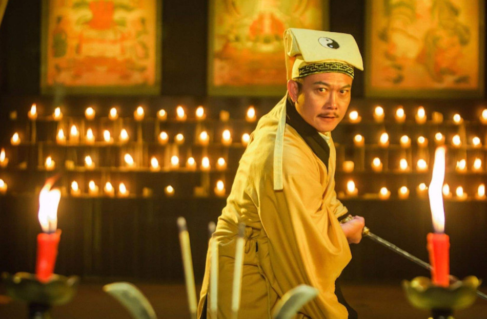 《九叔归来》不能上映,小林正英直播爆粗口,网友:活该!