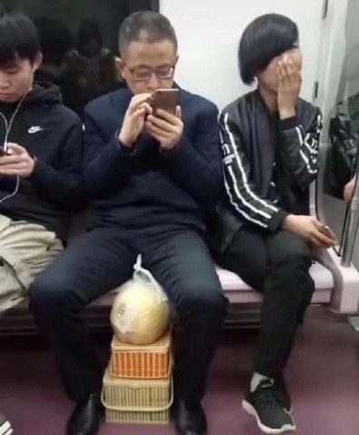 偶遇与浪漫的邂逅——一部短剧小说的故事，偶遇与浪漫的交织，短剧小说之故事