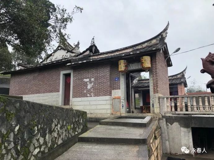 珪头宫,永春县石鼓镇东安村宅都珪头灵峰自然村本境宫,主祀奉徐吴