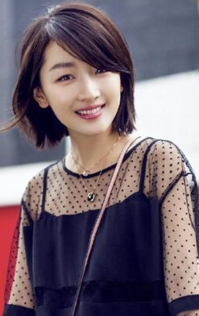 女星短发照,周冬雨我忍了,郭采洁我也忍了,看到图4我沦陷了!