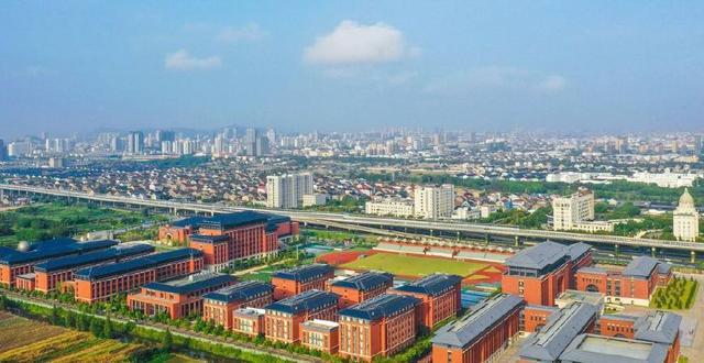 江阴市的经济总量_江阴市地图全图(2)
