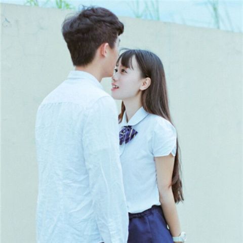 校服与婚纱小说番外_校服女生(2)