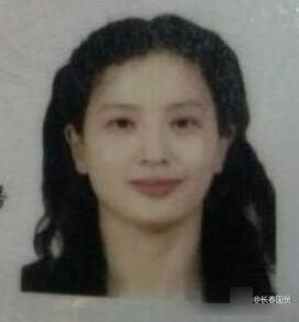 劉亦菲媽媽素顏舊照曝光 網(wǎng)友盛贊：美過天仙