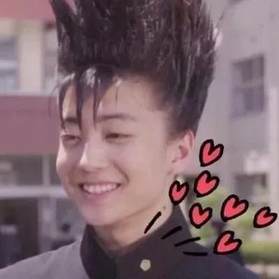 学生党·亲吻情头:月亮坠入不见底的河星星垂眸惊动了舸